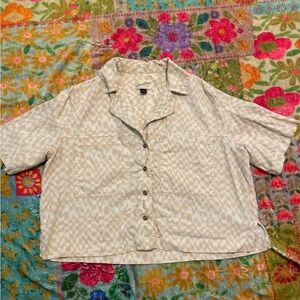 Universal Thread Cream Short Sleeve Button Down Shirt